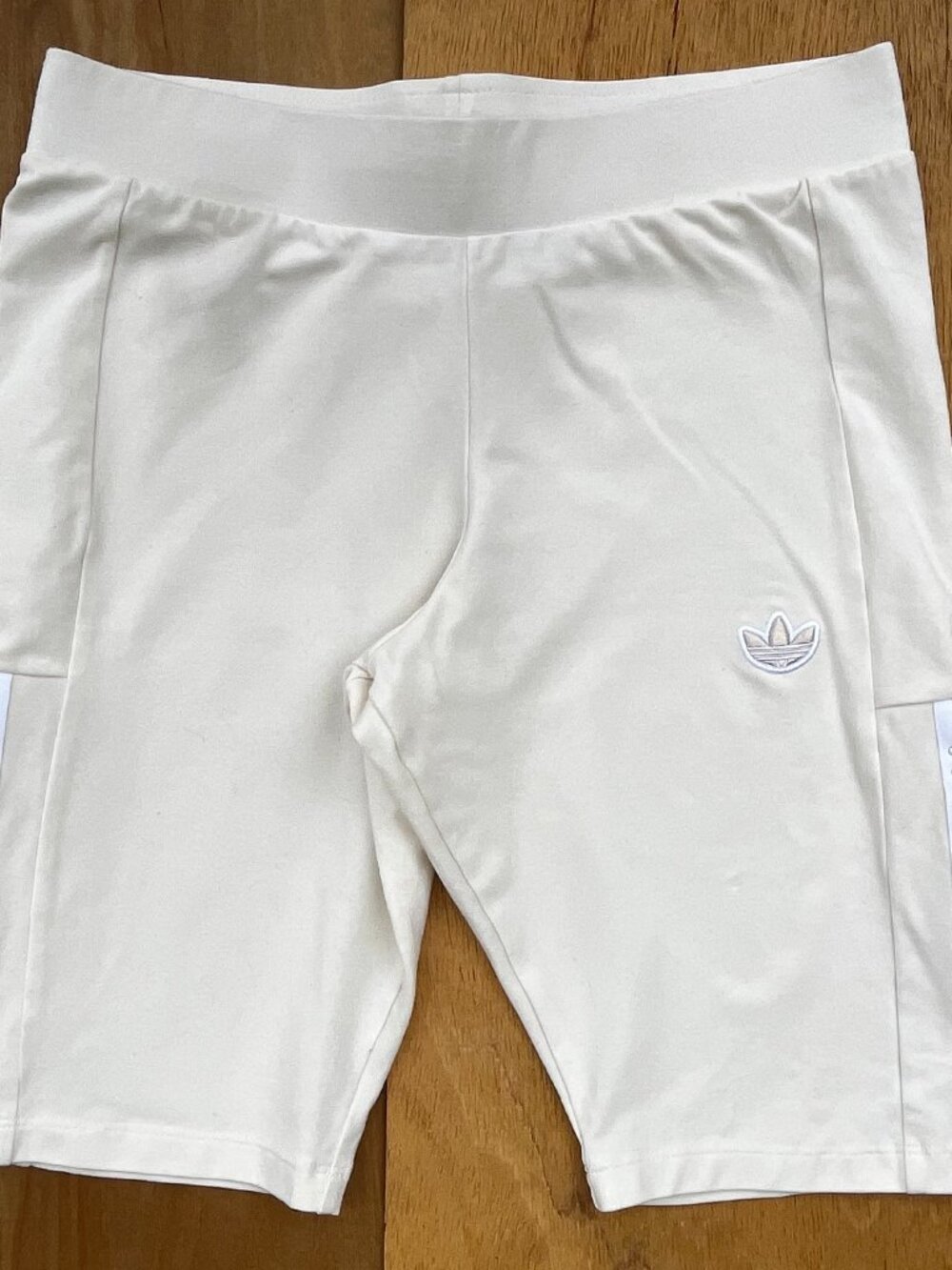 ADIDAS PEARL STRIPES BIKER SHORT TIGHTS WOMEN’S sz M Compression Cream